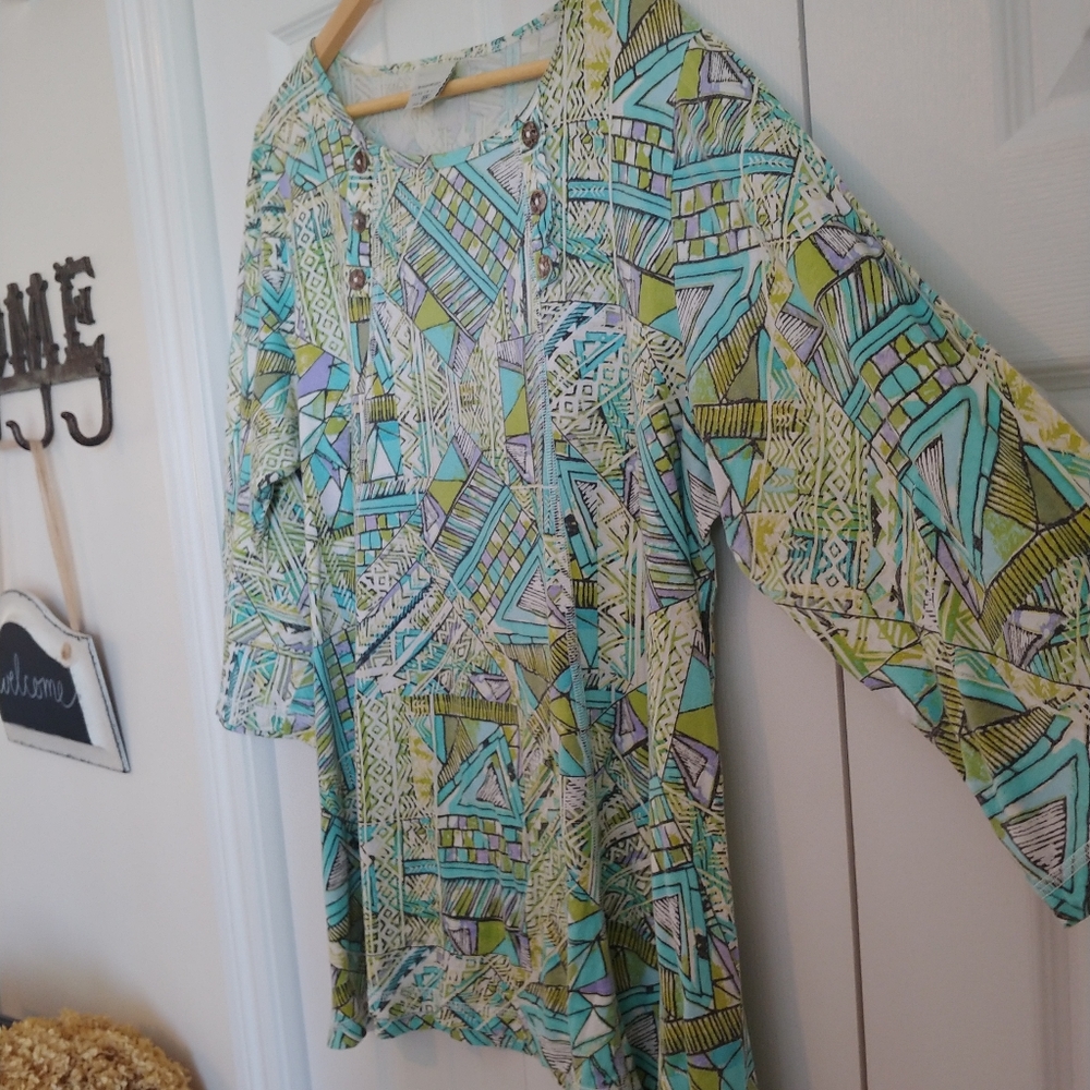 Color Me Cotton Geometric Top - Picture 3 of 4